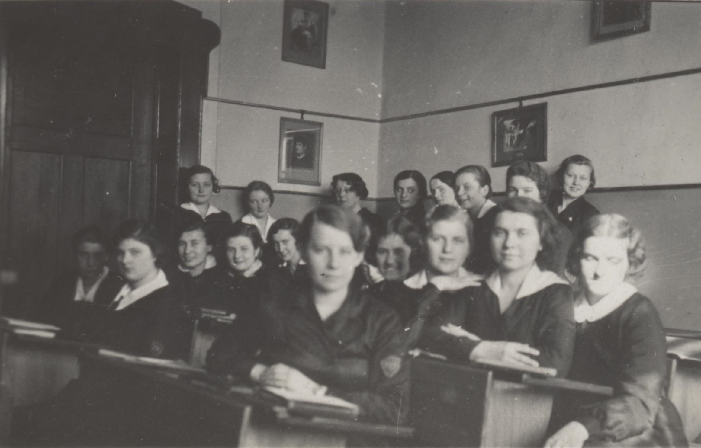 Mama klasaVIIIA matura 1935 w lawkach